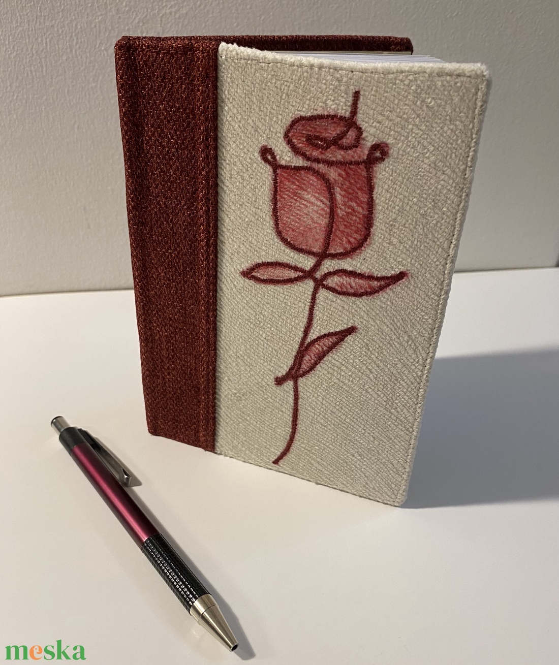 Vörös rózsa- A6-os notesz - otthon & életmód - papír, írószer - jegyzetfüzet & napló - Meska.hu Vörös rózsa- A6-os notesz - otthon & életmód - papír, írószer - jegyzetfüzet & napló - Meska.hu