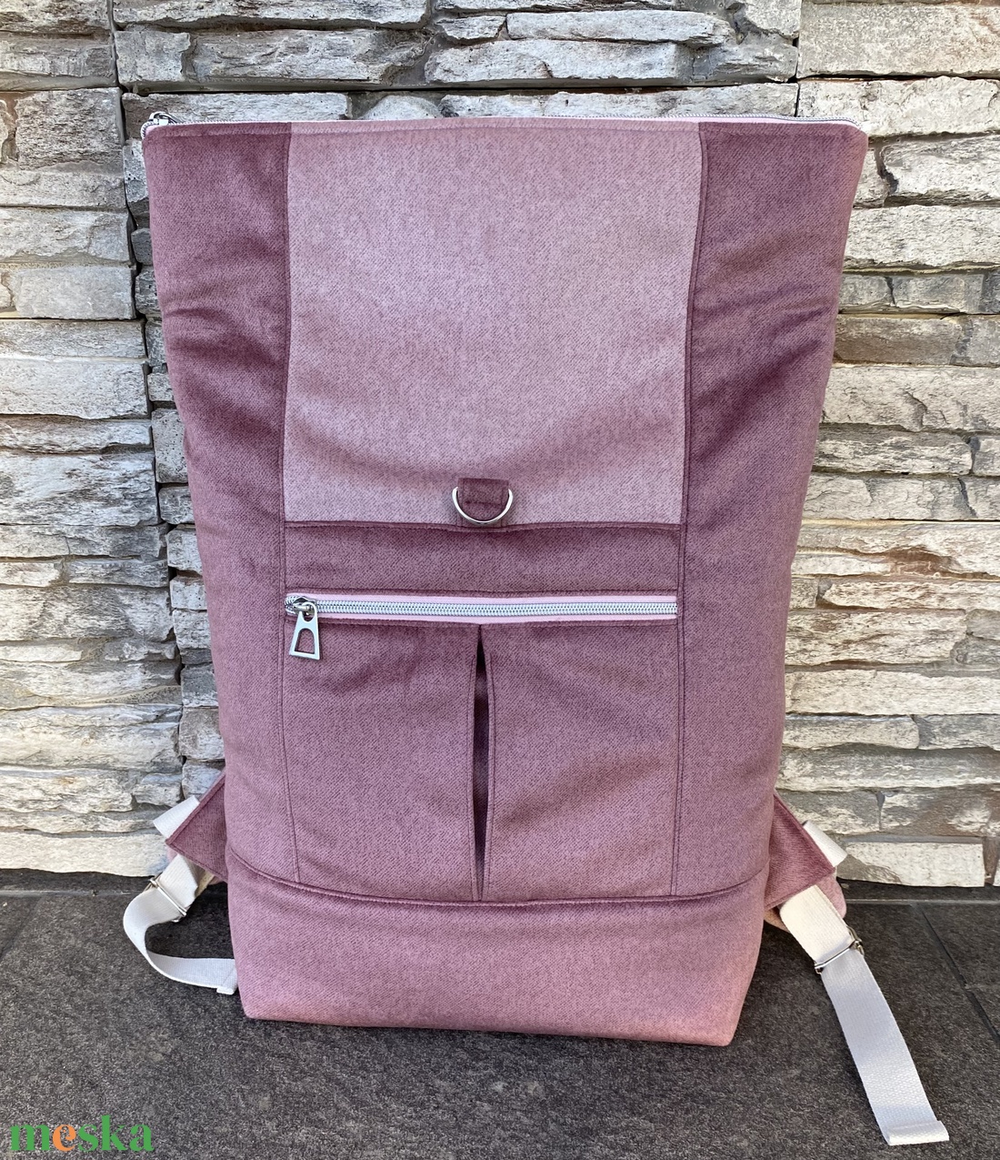 Pasztell rózsaszín lehajtós hátitáska - táska & tok - hátizsák - roll top hátizsák - Meska.hu