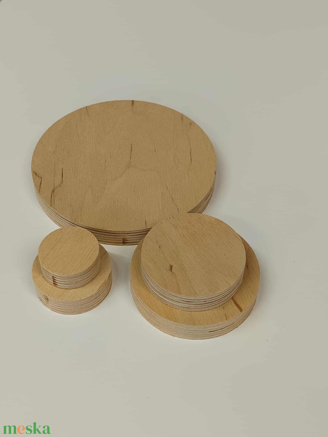 Rétegelt lemez kör, fa kör 18 mm vastagságban, kreatív DIY dekupázs alap - kellékek & szerszámok - fa - rétegelt lemez, fa alap - Meska.hu Rétegelt lemez kör, fa kör 18 mm vastagságban, kreatív DIY dekupázs alap - kellékek & szerszámok - fa - rétegelt lemez, fa alap - Meska.hu