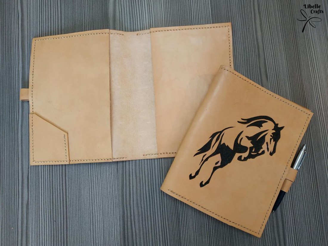 Lovas sziluett noteszborító - otthon & életmód - papír, írószer - könyv- és füzetborító - Meska.hu