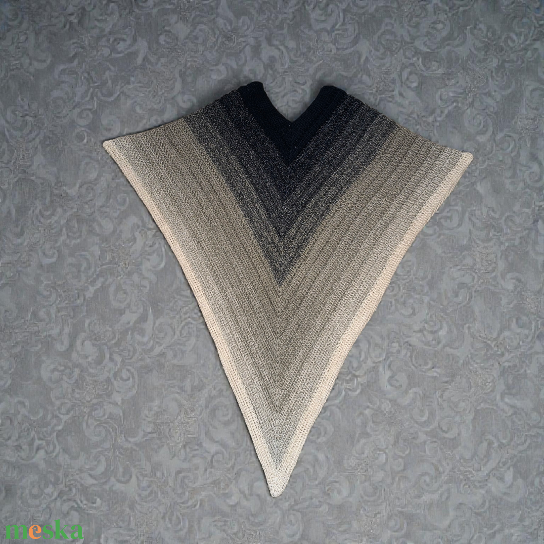 Horgolt poncsó - ruha & divat - női ruha - poncsó - Meska.hu