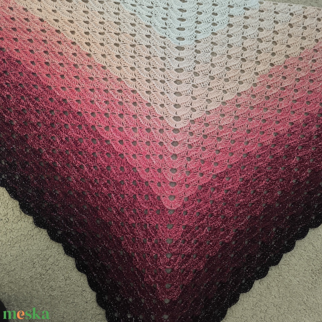 Horgolt, csillogó vállkendő - ruha & divat - sál, sapka, kendő - vállkendő - Meska.hu