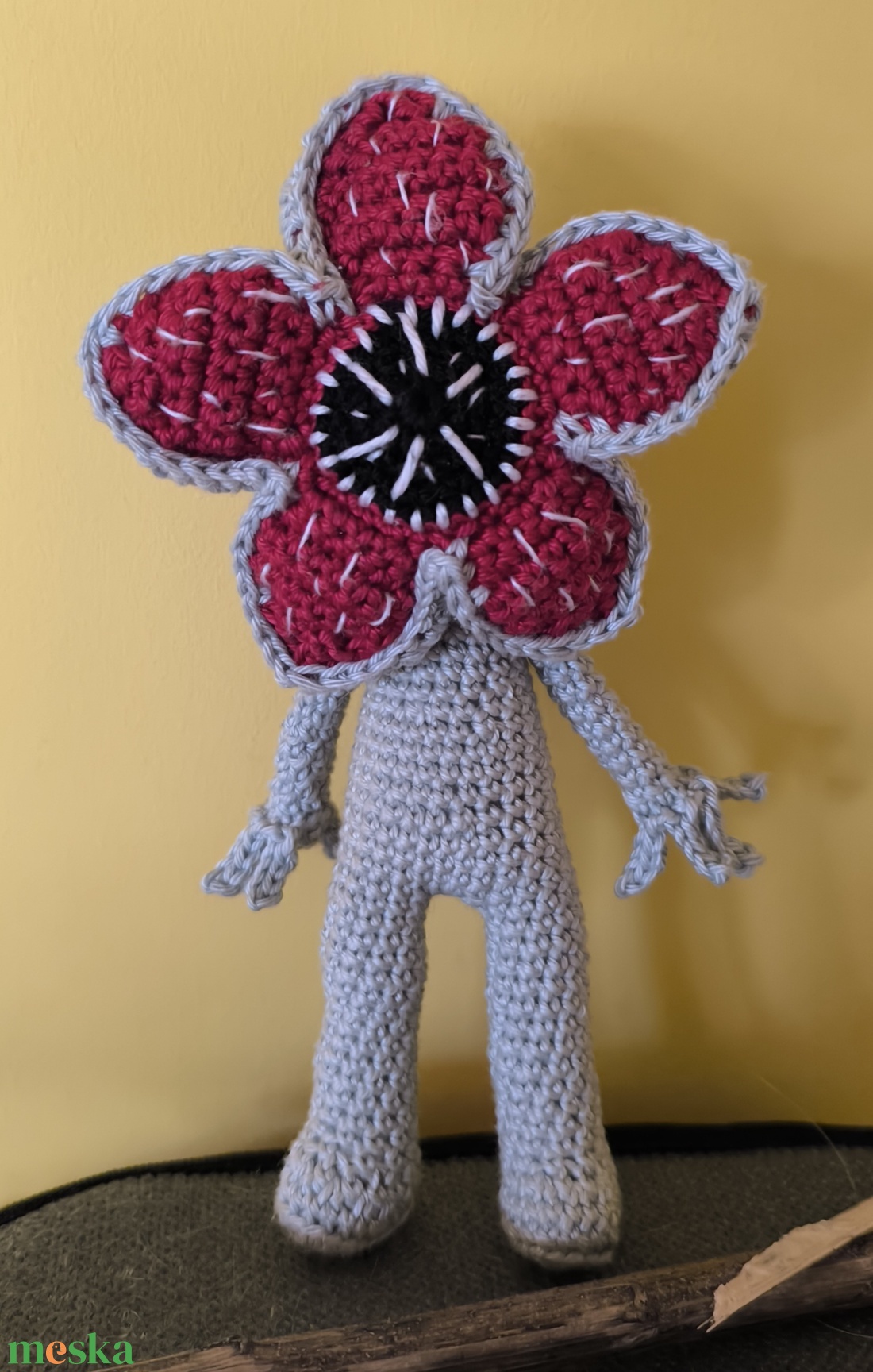 Horgolt Demogorgon Stranger Things  - játék & sport - plüssállat & játékfigura - más figura - Meska.hu