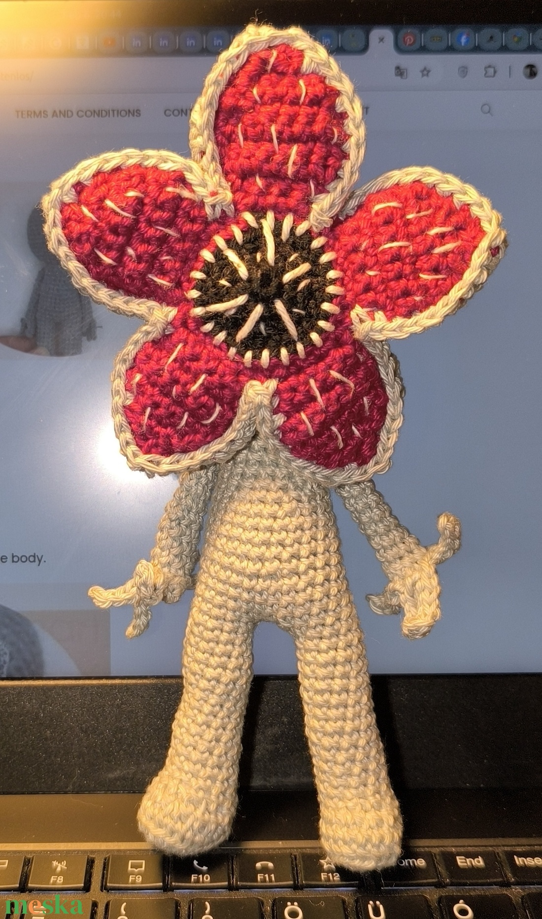 Horgolt Demogorgon Stranger Things  - játék & sport - plüssállat & játékfigura - más figura - Meska.hu