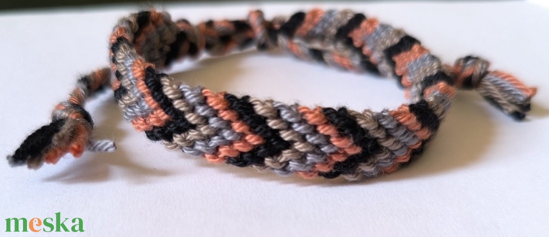 pamut karkötő - ékszer - karkötő - fonott karkötő - Meska.hu