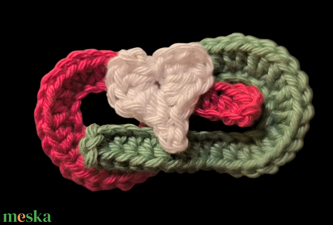 Nemzeti színű dísz - ékszer - kitűző és bross - Meska.hu