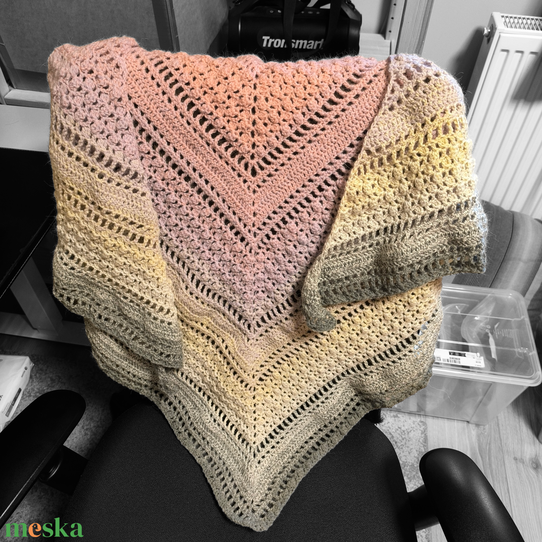 Horgolt vállkendő - ruha & divat - sál, sapka, kendő - vállkendő - Meska.hu