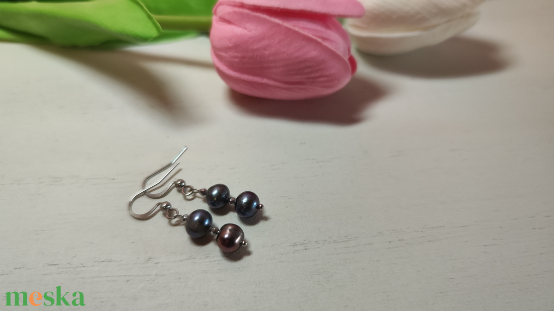 Tenyésztett gyöngy fülbevaló! - ékszer - fülbevaló - lógó fülbevaló - Meska.hu