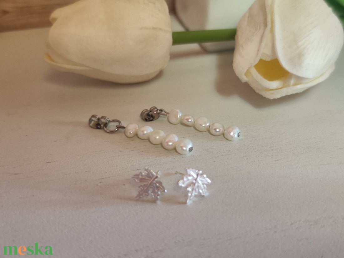 S925 ezüst leveles fülbevaló tenyésztett gyönggyel! - ékszer - fülbevaló - lógós kerek fülbevaló - Meska.hu S925 ezüst leveles fülbevaló tenyésztett gyönggyel! - ékszer - fülbevaló - lógós kerek fülbevaló - Meska.hu