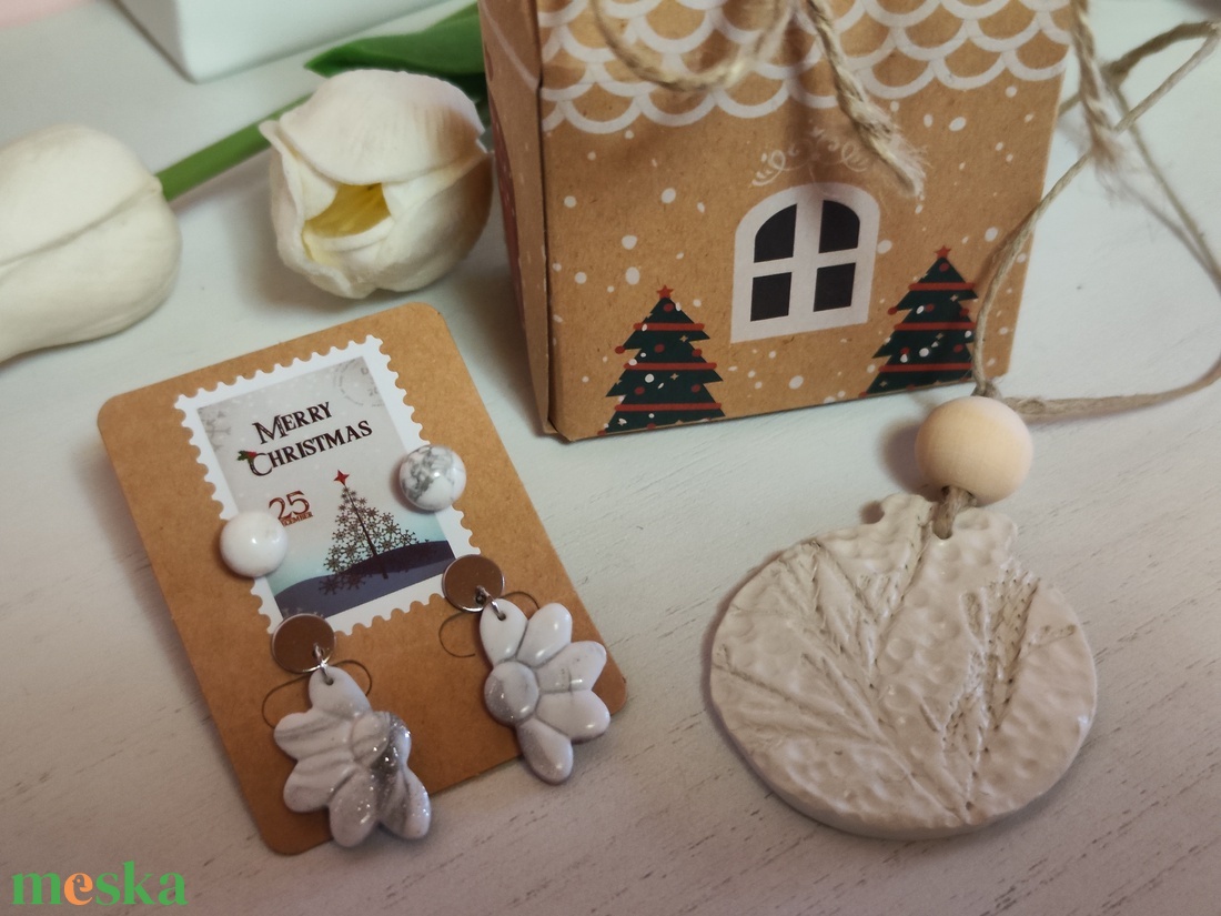 Két pár fülbevaló szett, ajándék dísszel, díszcsomagolással! - ékszer - fülbevaló - lógó fülbevaló - Meska.hu