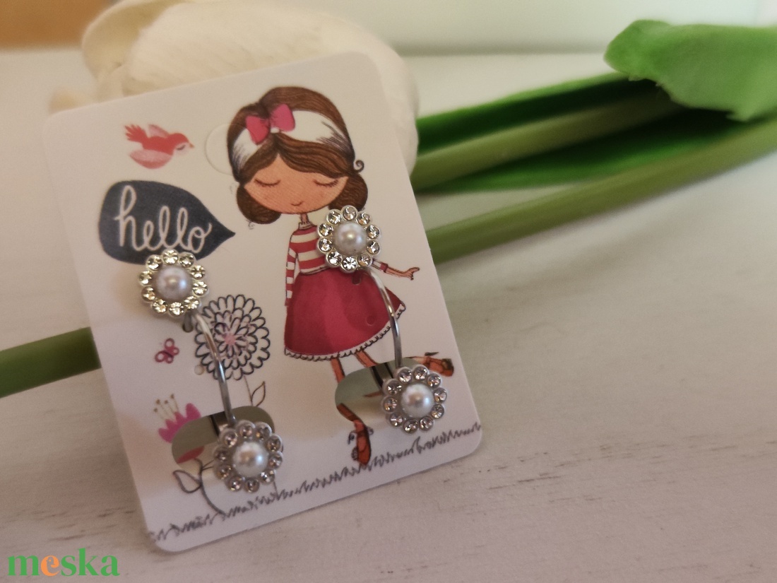 Elegáns kis virágos fülbevaló szett! - ékszer - fülbevaló - lógós kerek fülbevaló - Meska.hu