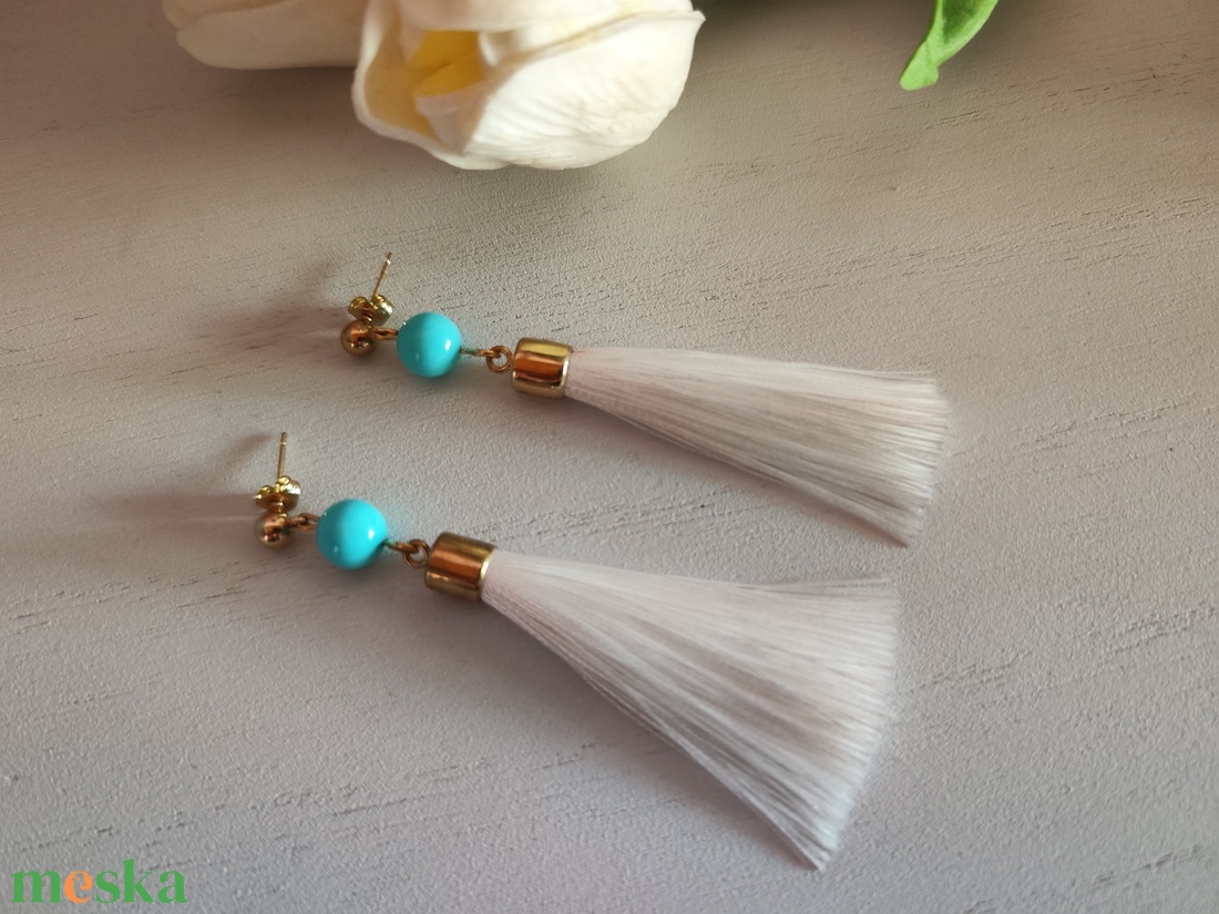 Kagylógyöngy - rojtos fülbevaló. - ékszer - fülbevaló - rojtos fülbevaló - Meska.hu