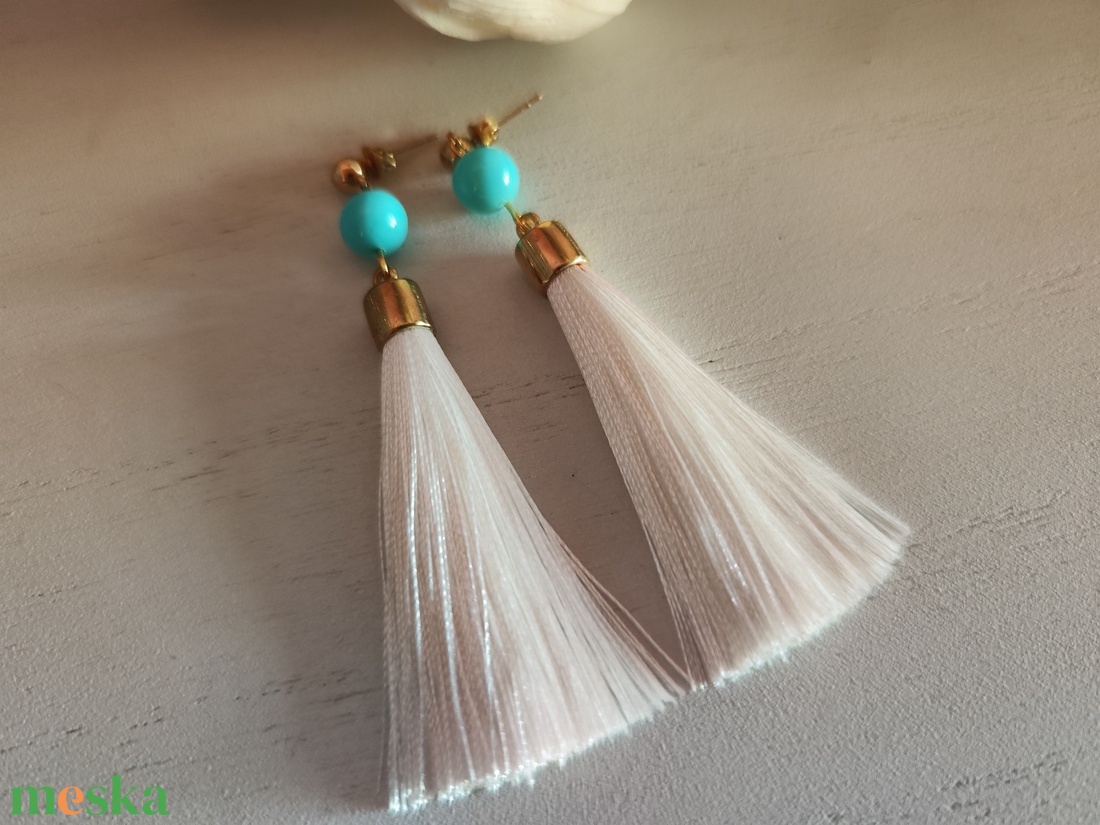 Kagylógyöngy - rojtos fülbevaló. - ékszer - fülbevaló - rojtos fülbevaló - Meska.hu