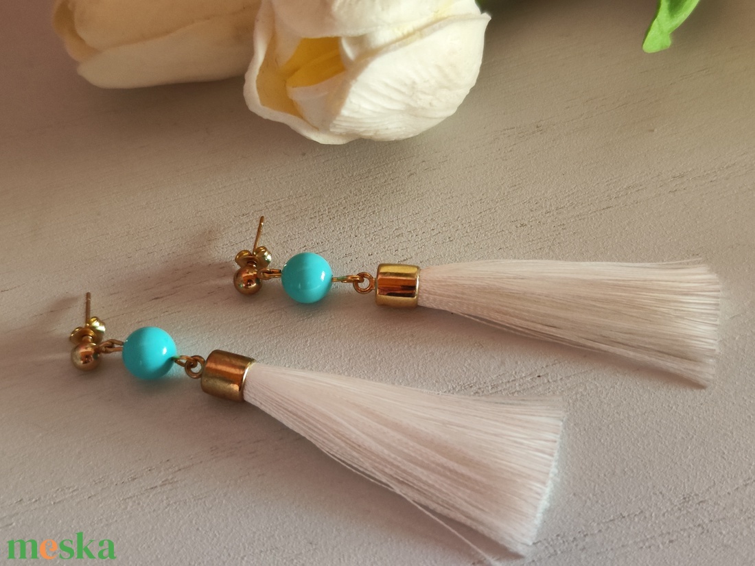 Kagylógyöngy - rojtos fülbevaló. - ékszer - fülbevaló - rojtos fülbevaló - Meska.hu