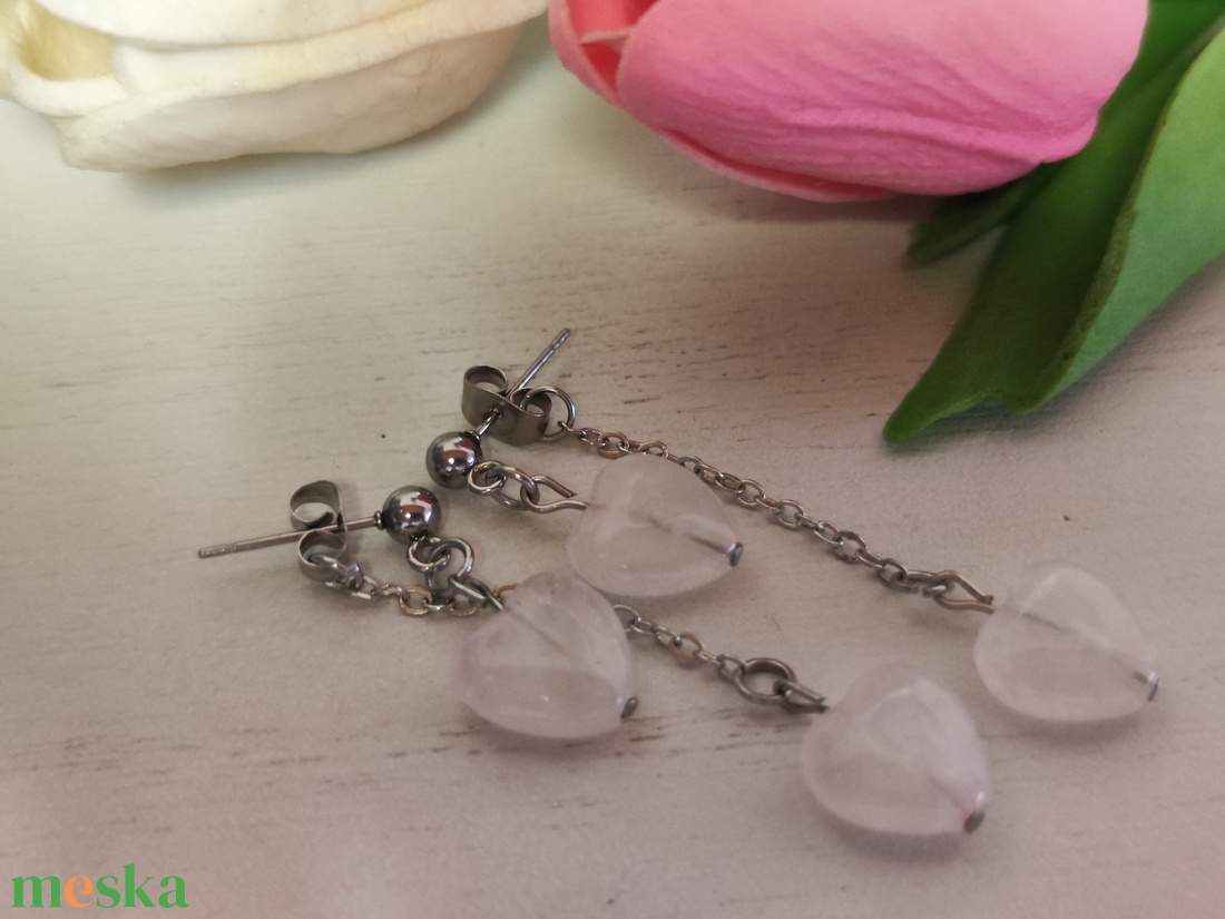 Nemesacél fülbevaló Rózsakvarc szív medállal! - ékszer - fülbevaló - lógó fülbevaló - Meska.hu