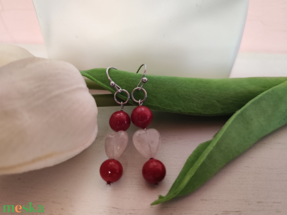 Nemesacél fülbevaló kagylógyöngy és rózsakvarc gyönggyel! - ékszer - fülbevaló - lógó fülbevaló - Meska.hu