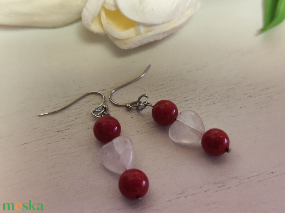 Nemesacél fülbevaló kagylógyöngy és rózsakvarc gyönggyel! - ékszer - fülbevaló - lógó fülbevaló - Meska.hu