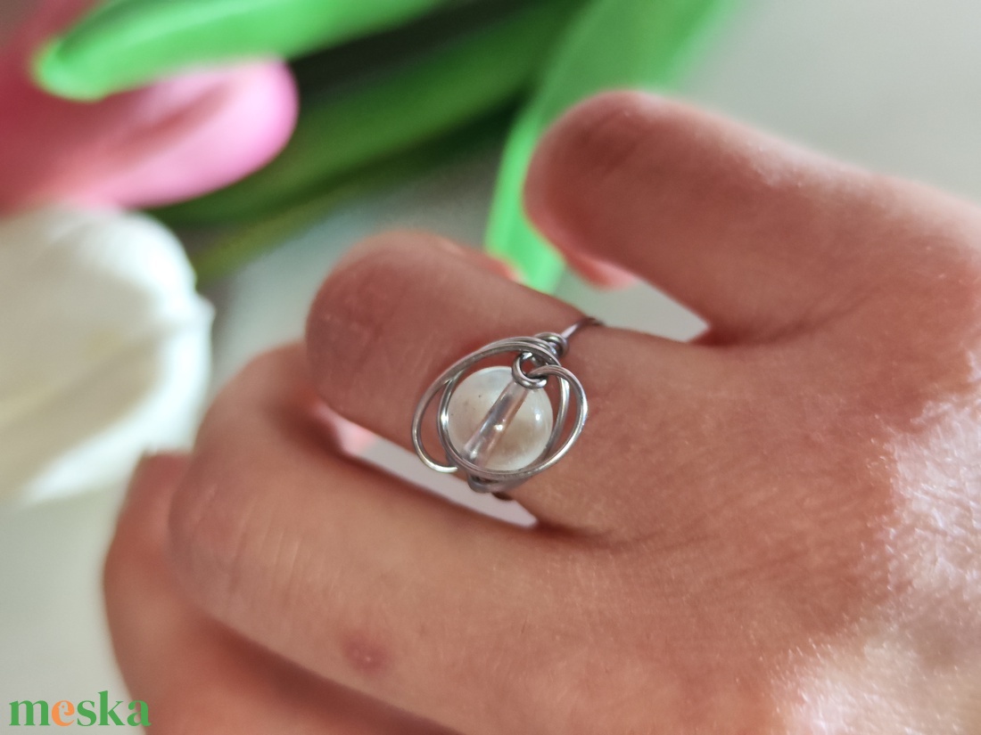 Nemesacél gyűrű hegyikristály gyönggyel. - ékszer - gyűrű - gyöngyös gyűrű - Meska.hu