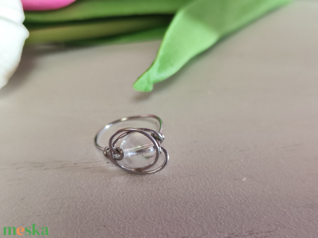 Nemesacél gyűrű hegyikristály gyönggyel. - ékszer - gyűrű - gyöngyös gyűrű - Meska.hu