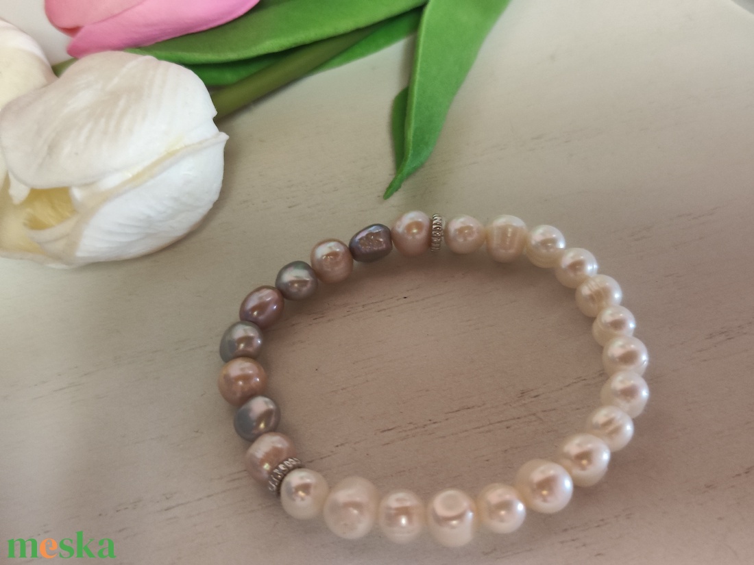 Édesvízi tenyésztett gyöngy, elegáns karkötő! - ékszer - karkötő - ásványkarkötő - Meska.hu