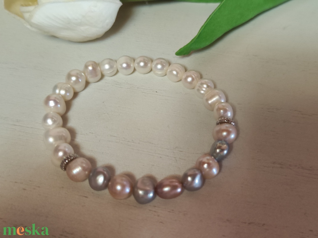 Édesvízi tenyésztett gyöngy, elegáns karkötő! - ékszer - karkötő - ásványkarkötő - Meska.hu