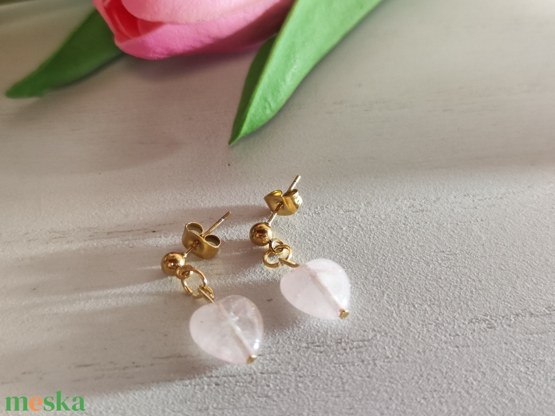 Nemesacél szív fülbevaló rózsakvarc medállal (10mm) - ékszer - fülbevaló - lógó fülbevaló - Meska.hu