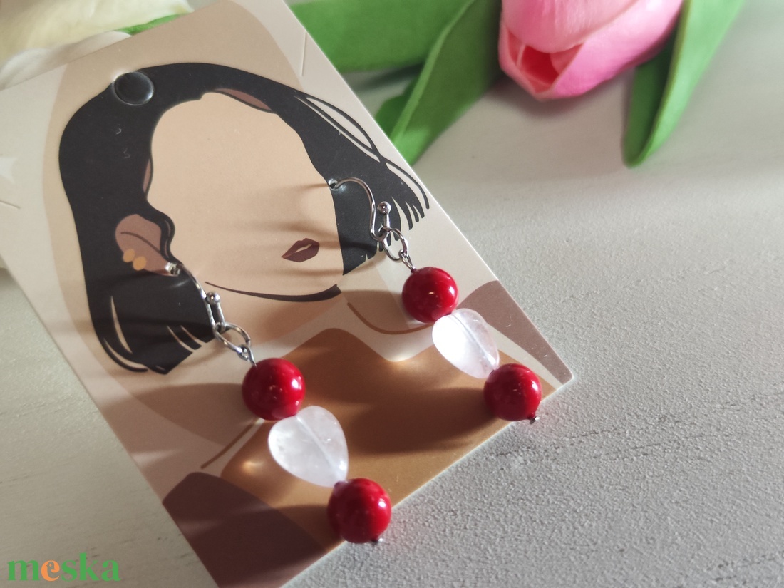 Nemesacél fülbevaló rózsakvarc szívvel és meggypiros gyönggyel! - ékszer - fülbevaló - lógó fülbevaló - Meska.hu