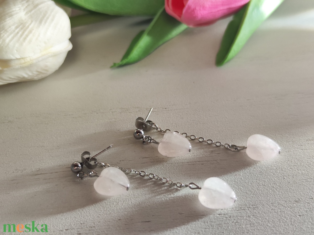 Nemesacél fülbevaló Rózsakvarc szív medállal! - ékszer - fülbevaló - lógó fülbevaló - Meska.hu