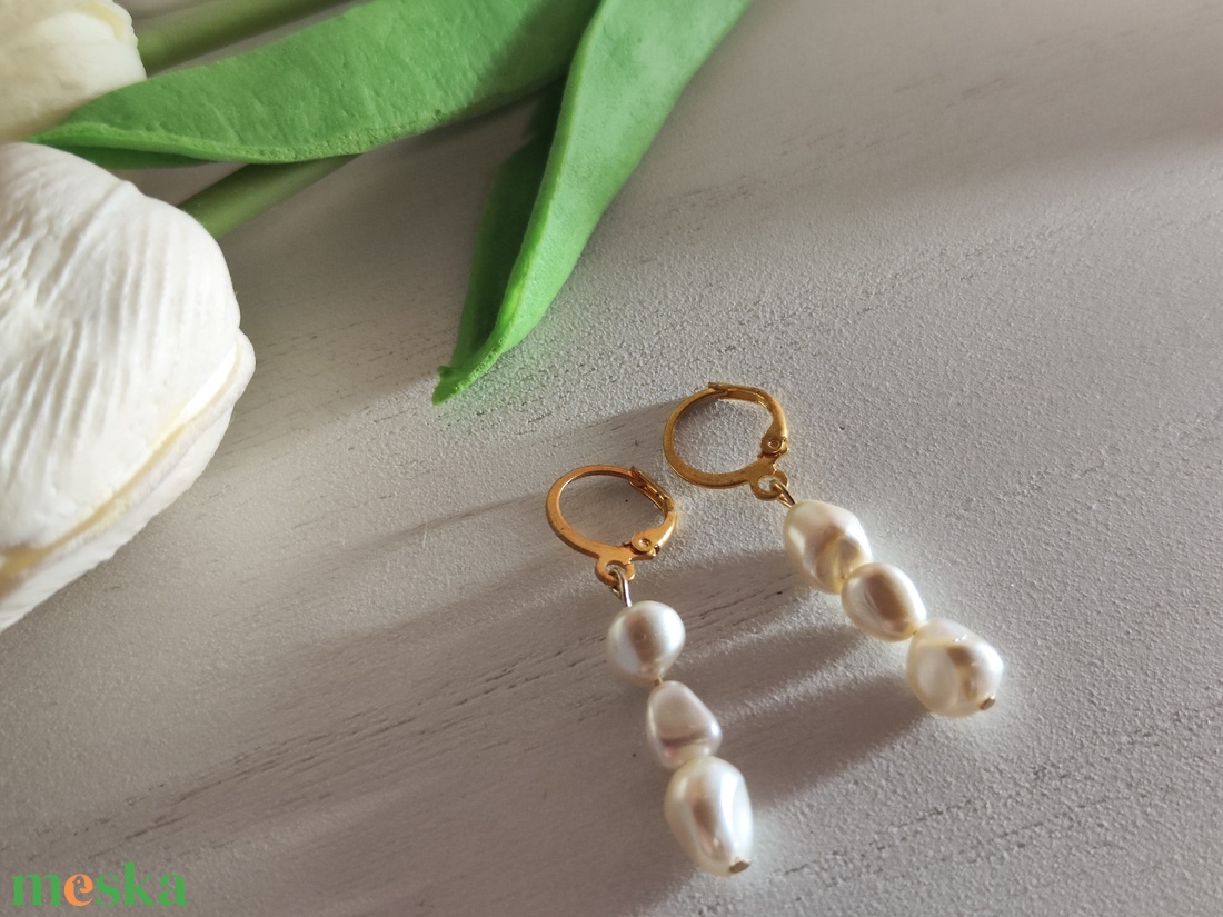 Elegáns, tenyésztett gyöngy fülbevaló! - ékszer - fülbevaló - lógós kerek fülbevaló - Meska.hu
