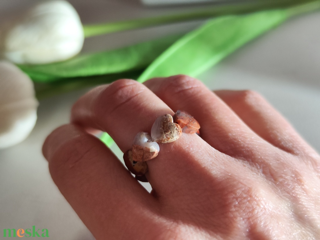 Természetes AAA vörös jáspis szív gyöngyös gyűrű � kényelmes viselet! � - ékszer - gyűrű - gyöngyös gyűrű - Meska.hu