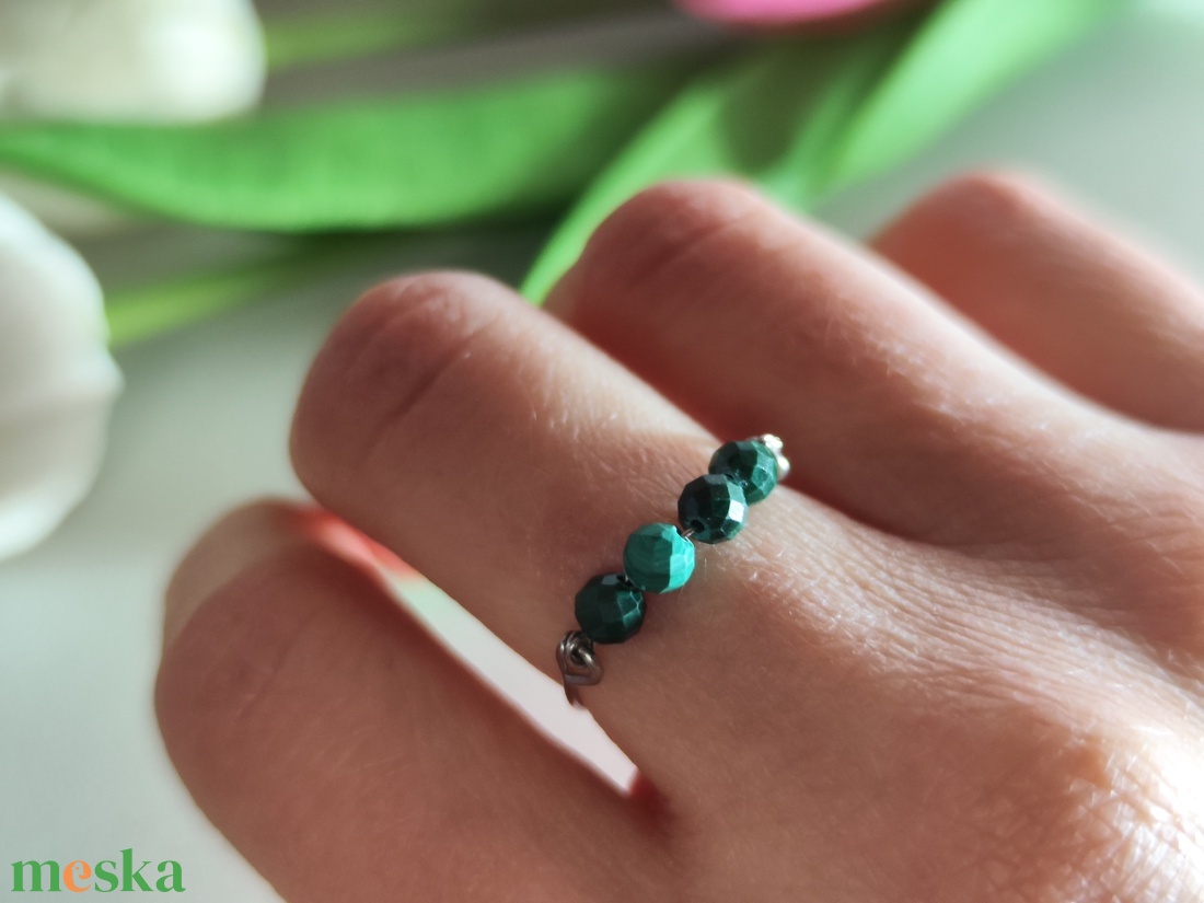 Egyedi malachit fazettált gyöngyös nemesacél gyűrű � 2026 trendi!  - ékszer - gyűrű - gyöngyös gyűrű - Meska.hu