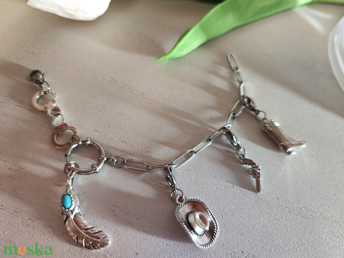 Western Cowboy Stílusú Nemesacél Karkötő Charmokkal! - ékszer - karkötő - charm karkötő - Meska.hu