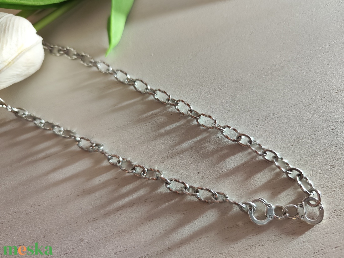 Masszív nemesacél nyaklánc bilinccsel � unisex, strapabíró ékszer! - ékszer - nyaklánc - medálos nyaklánc - Meska.hu