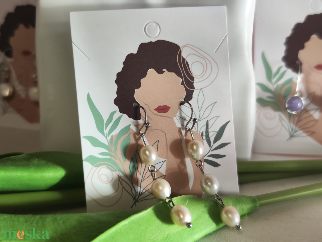 Lelógó fülbevaló AAA minőségű gyöngyökkel � hideg tónusú elegancia! - ékszer - fülbevaló - lógó fülbevaló - Meska.hu