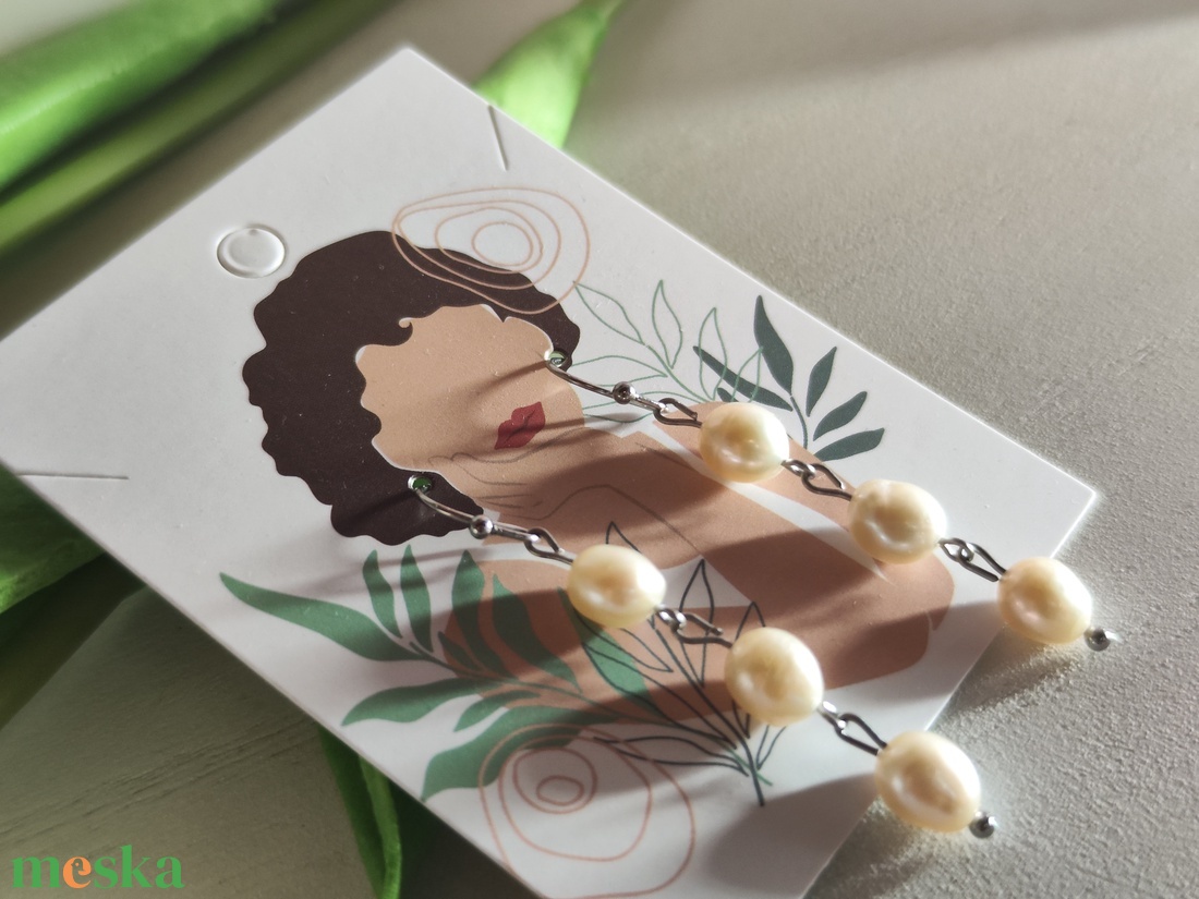 Lelógó fülbevaló AAA minőségű gyöngyökkel � hideg tónusú elegancia! - ékszer - fülbevaló - lógó fülbevaló - Meska.hu