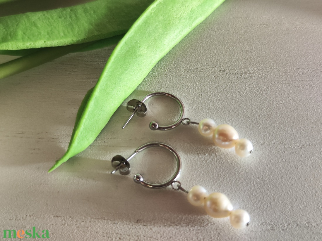 Nemesacél lelógó fülbevaló AAA édesvízi gyöngyökkel! - ékszer - fülbevaló - lógó fülbevaló - Meska.hu