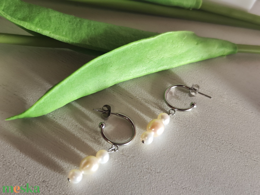 Nemesacél lelógó fülbevaló AAA édesvízi gyöngyökkel! - ékszer - fülbevaló - lógó fülbevaló - Meska.hu