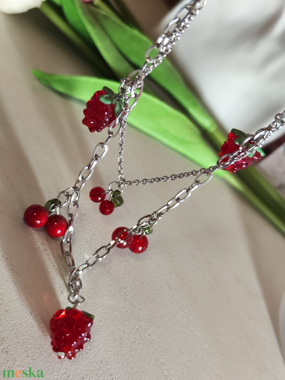 Piros gyümölcsös nemesacél nyaklánc � nyári örömök láncon! � - ékszer - nyaklánc - gyöngyös nyaklánc - Meska.hu