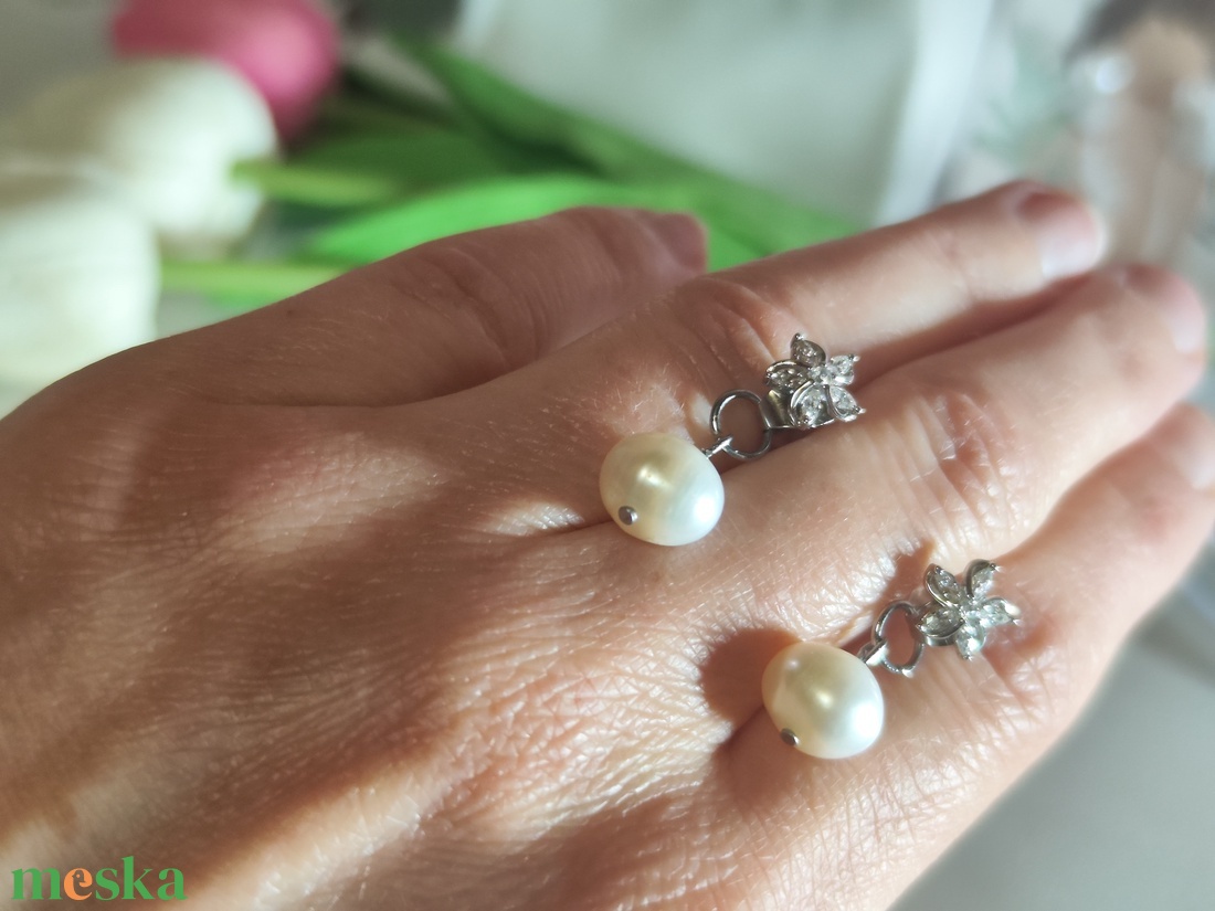 2 az 1-ben Kézműves Ezüst Virág Fülbevaló Valódi Édesvízi Gyönggyel � S925 - ékszer - fülbevaló - lógós kerek fülbevaló - Meska.hu