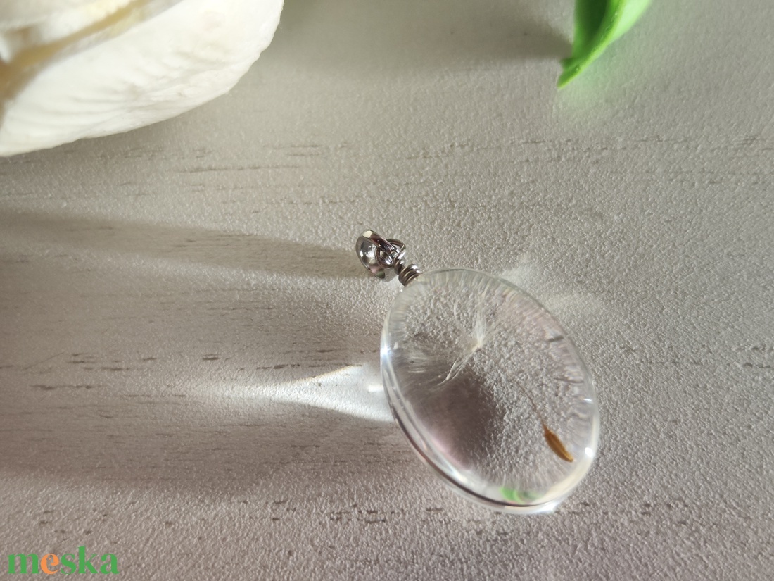 Egy cseppnyi természet � Kézzel készült pitypangos medál nemesacél díszítéssel - ékszer - nyaklánc - medál - Meska.hu