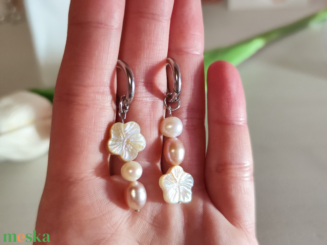 Tavaszi Zsongás � 2 az 1-ben Nemesacél Fülbevaló Valódi Édesvízi Gyöngyökkel - ékszer - fülbevaló - lógó fülbevaló - Meska.hu