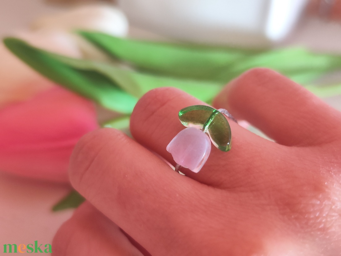 Tavaszi Megújulás az Ujjaidon � Egyedi Tulipán Gyűrű - ékszer - gyűrű - gyöngyös gyűrű - Meska.hu