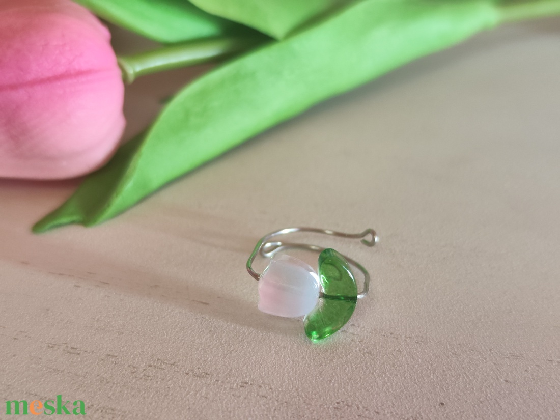 Tavaszi Megújulás az Ujjaidon � Egyedi Tulipán Gyűrű - ékszer - gyűrű - gyöngyös gyűrű - Meska.hu