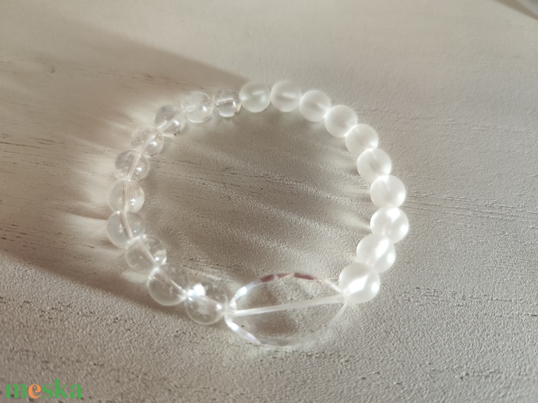 Hegyikristály Harmónia � Elegáns Matt és Fényes Ásványkarkötő  - ékszer - karkötő - ásványkarkötő - Meska.hu