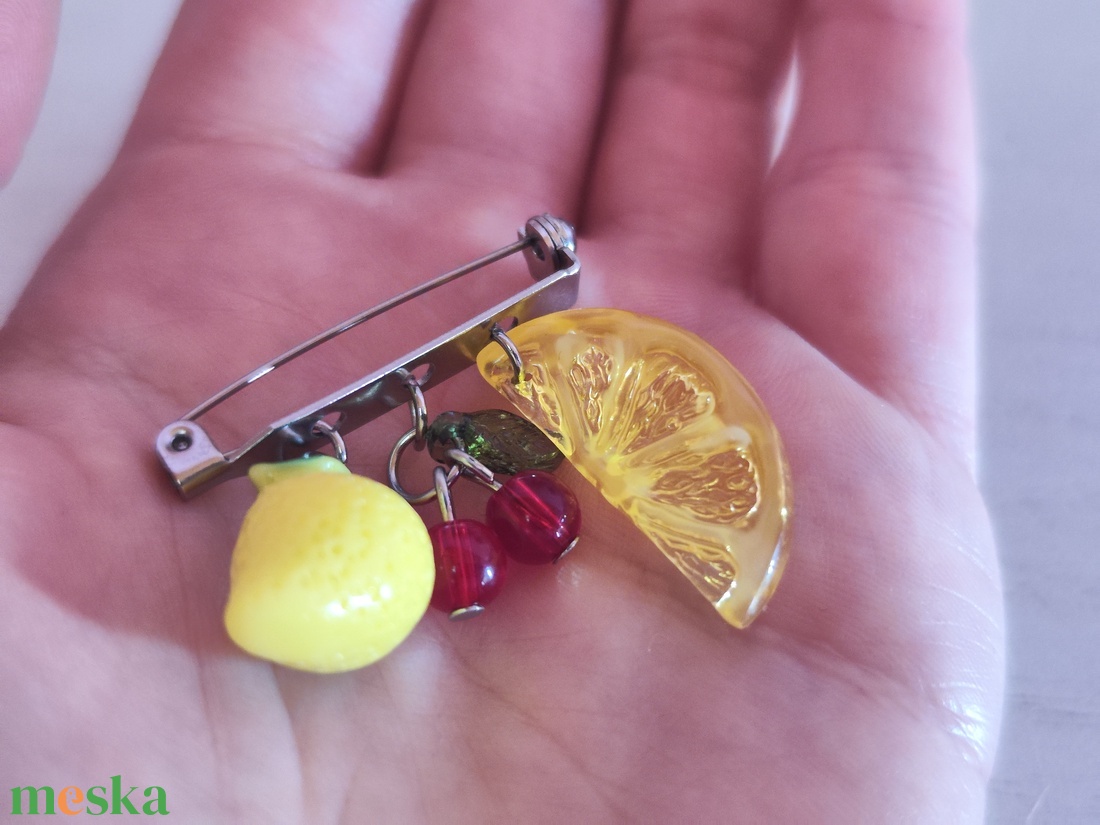 Mediterrán Nyár � Nemesacél Design Kitűző Üveggyönggyel  - ékszer - kitűző és bross - Meska.hu