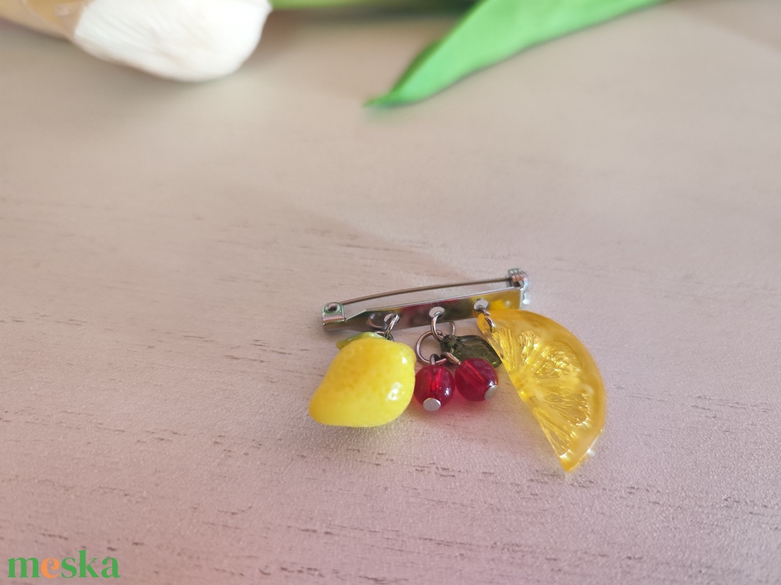 Mediterrán Nyár � Nemesacél Design Kitűző Üveggyönggyel  - ékszer - kitűző és bross - Meska.hu