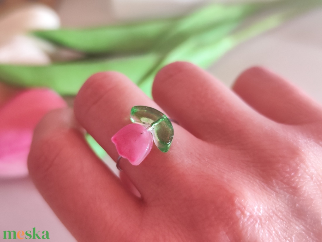 Tavaszi Megújulás az Ujjaidon � Egyedi Nemesacél Tulipán Gyűrű  - ékszer - gyűrű - gyöngyös gyűrű - Meska.hu