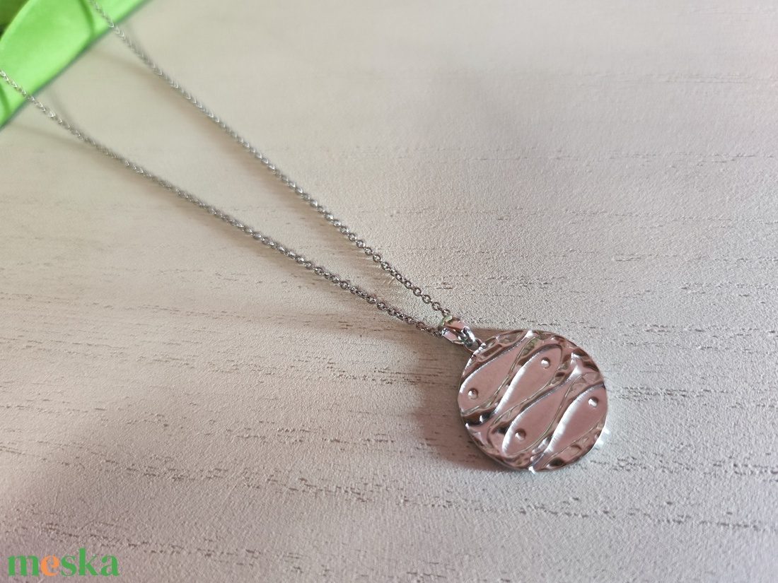 Tengeri ihletésű nemesacél nyaklánc halas medállal- unisex  - ékszer - nyaklánc - medál - Meska.hu