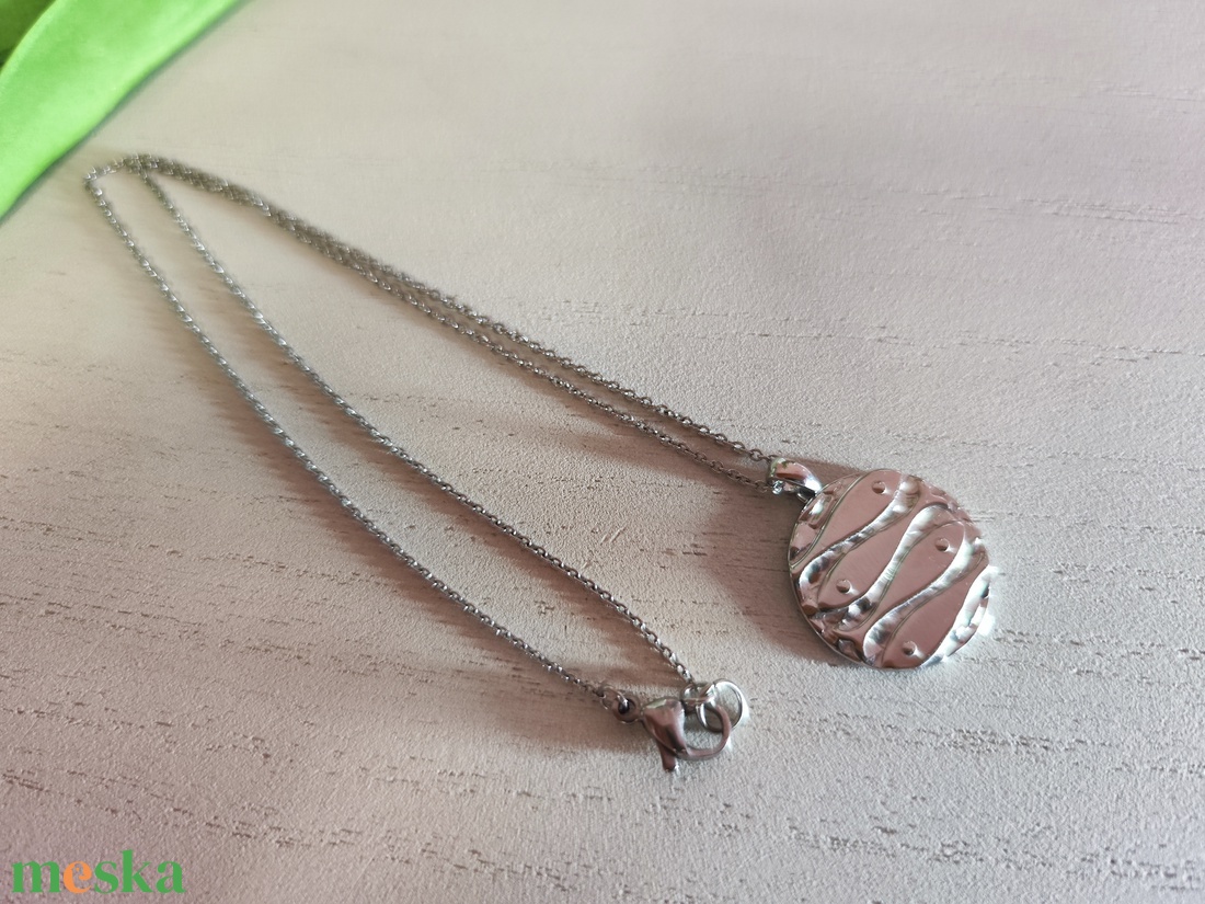Tengeri ihletésű nemesacél nyaklánc halas medállal- unisex  - ékszer - nyaklánc - medál - Meska.hu