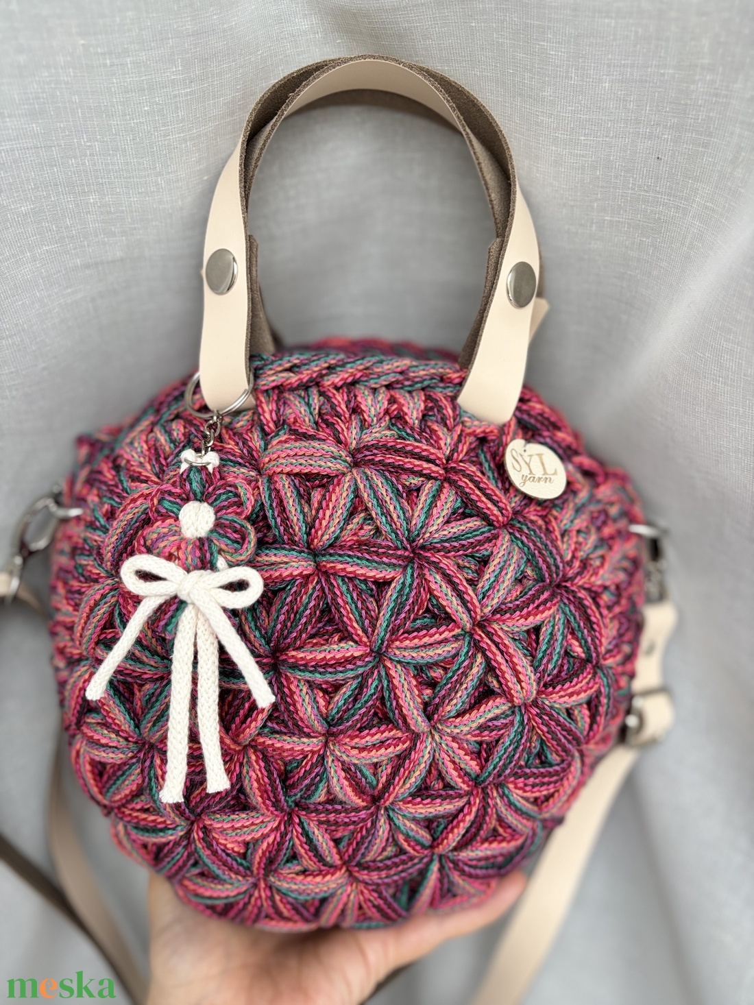 Horgolt jázmin mintás táska - táska & tok - kézitáska & válltáska - vállon átvethető táska - Meska.hu